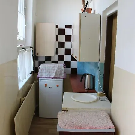 Apartman V Centre Kosic S Parkovanim Lägenhet *